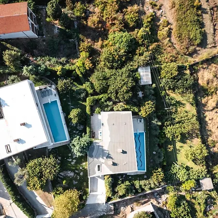 Sunrise - The Twin By Pikhost Villa *