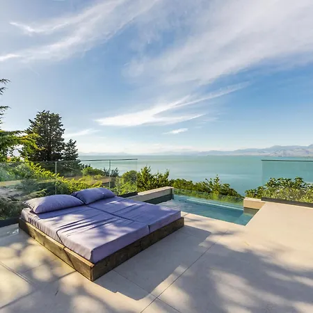 Villa Sunrise - The Twin By Pikhost *