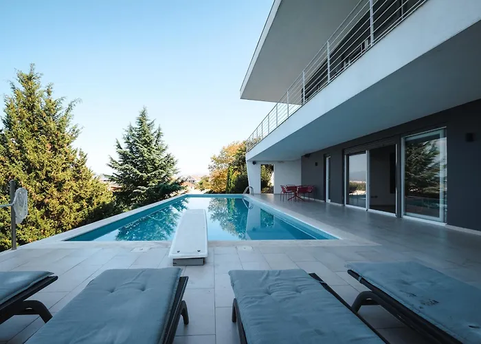 Villa Sunrise - The Twin By Pikhost Široka